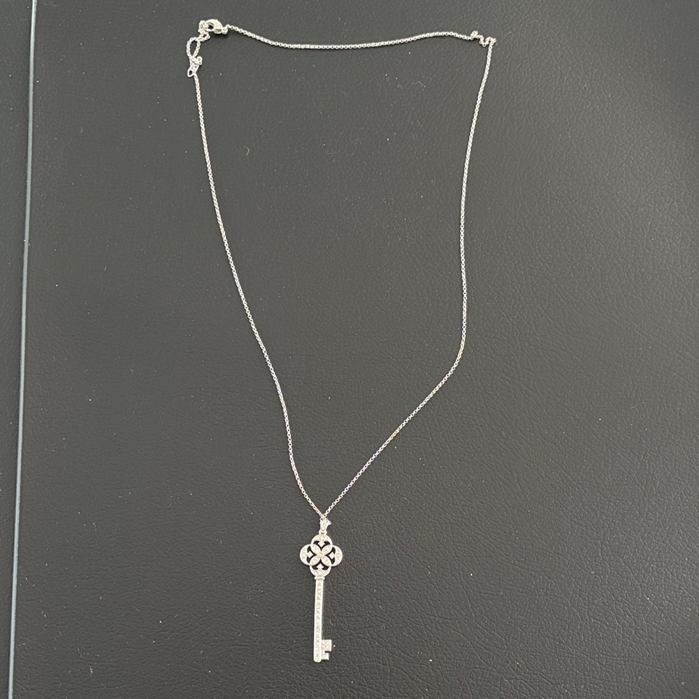 Elegant Silver Key Pendant Necklace